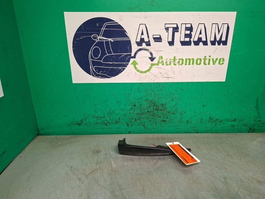 PORTIERGREEP BUITEN RECHTS VOOR BMW 3 serie (F30), Gebruikt, BMW, Petuelring 130
80809  München, DE, Voor