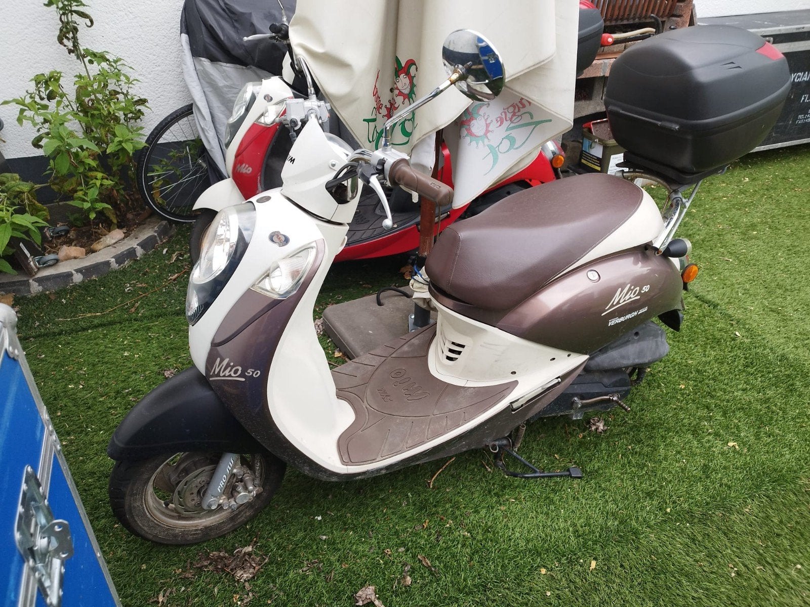 Twee mio 50 brommers, Fietsen en Brommers, Ophalen, Mio