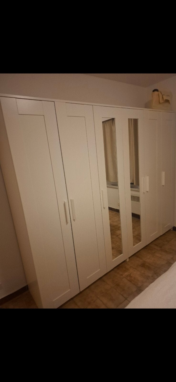 Bed zonder matras, 2 IKEA kledingkasten en een sofa. Alles i, Ophalen