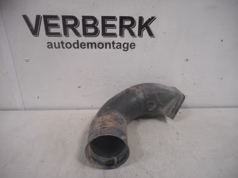 LUCHTAANZUIGSLANG Audi 100 Avant Quattro (C4) (4AO129643C), Auto-onderdelen, Gebruikt, Auto-Union-Straße 1, 85057 Ingolstadt, DE