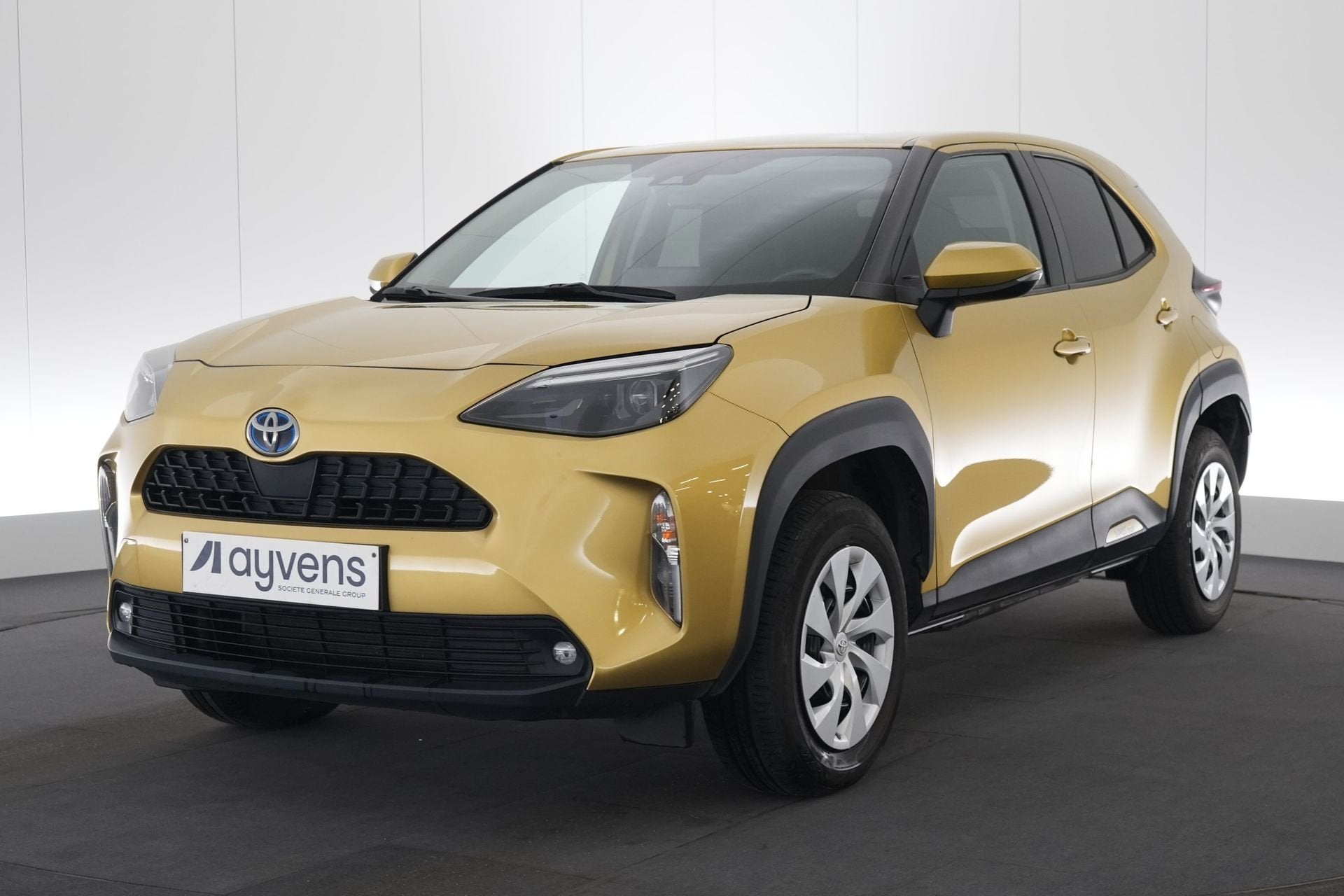(2CPN185) TOYOTA YARIS CROSS, Auto's, Stof, Gebruikt, Euro 6, 1490 cc
