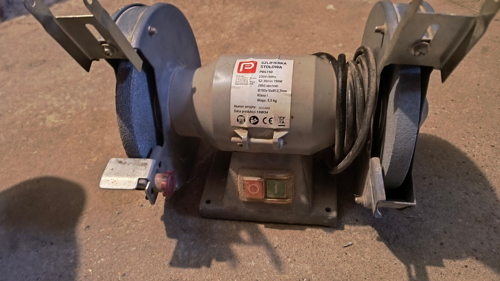 Tafelslijpmachine 150W – werkend, Doe-het-zelf en Bouw, Ophalen, Zo goed als nieuw, Minder dan 700 watt
