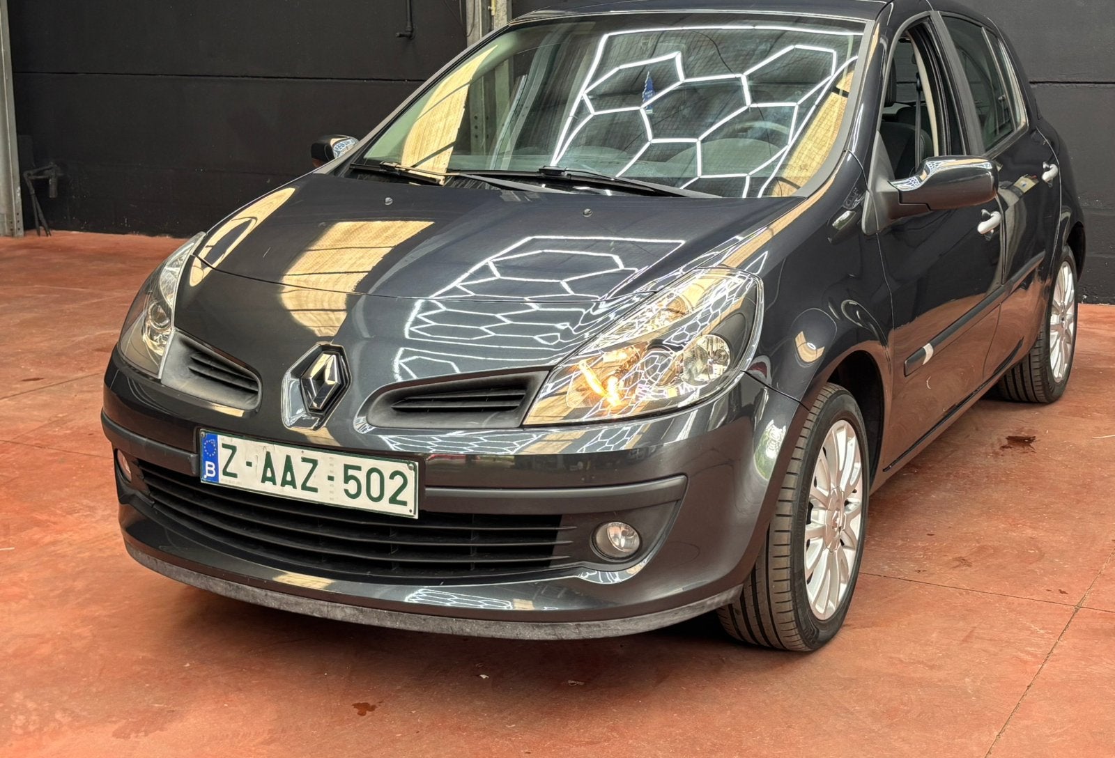 Renault clio 1.4i, Boîte manuelle, Entretenue par le concessionnaire, 5 portes, Berline