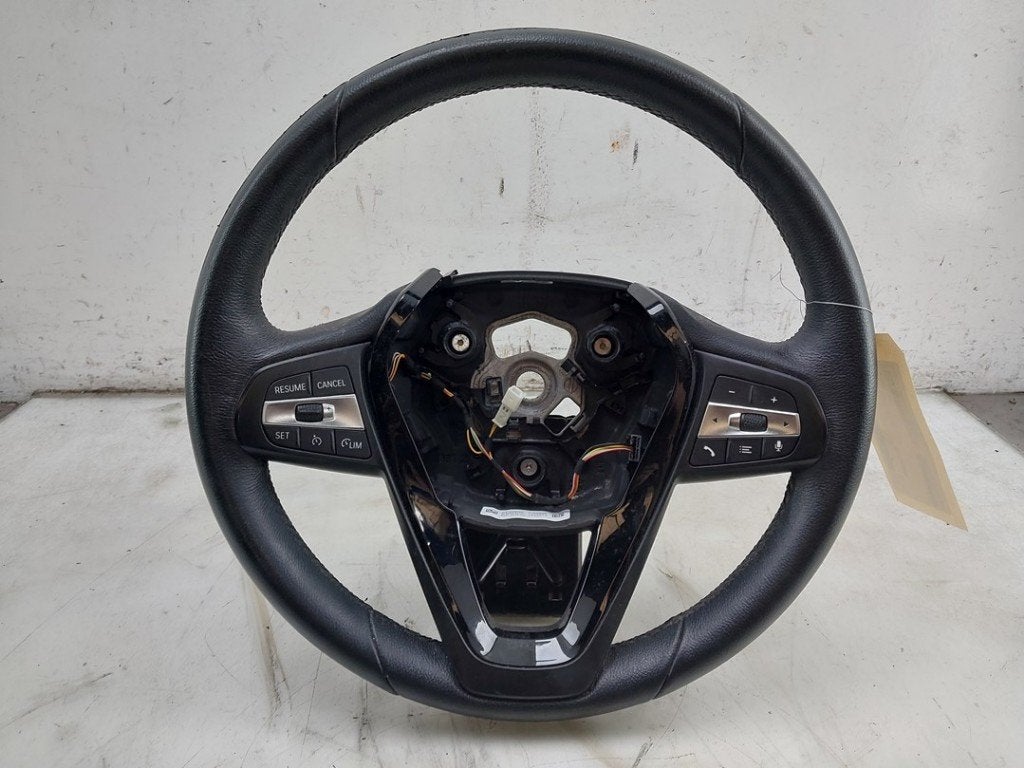 VOLANT DIRECTION 1 serie (F40) (|793960507|32309484768|), Utilisé, BMW, Petuelring 130
80809  München, DE, Bayerische Motoren Werke AG