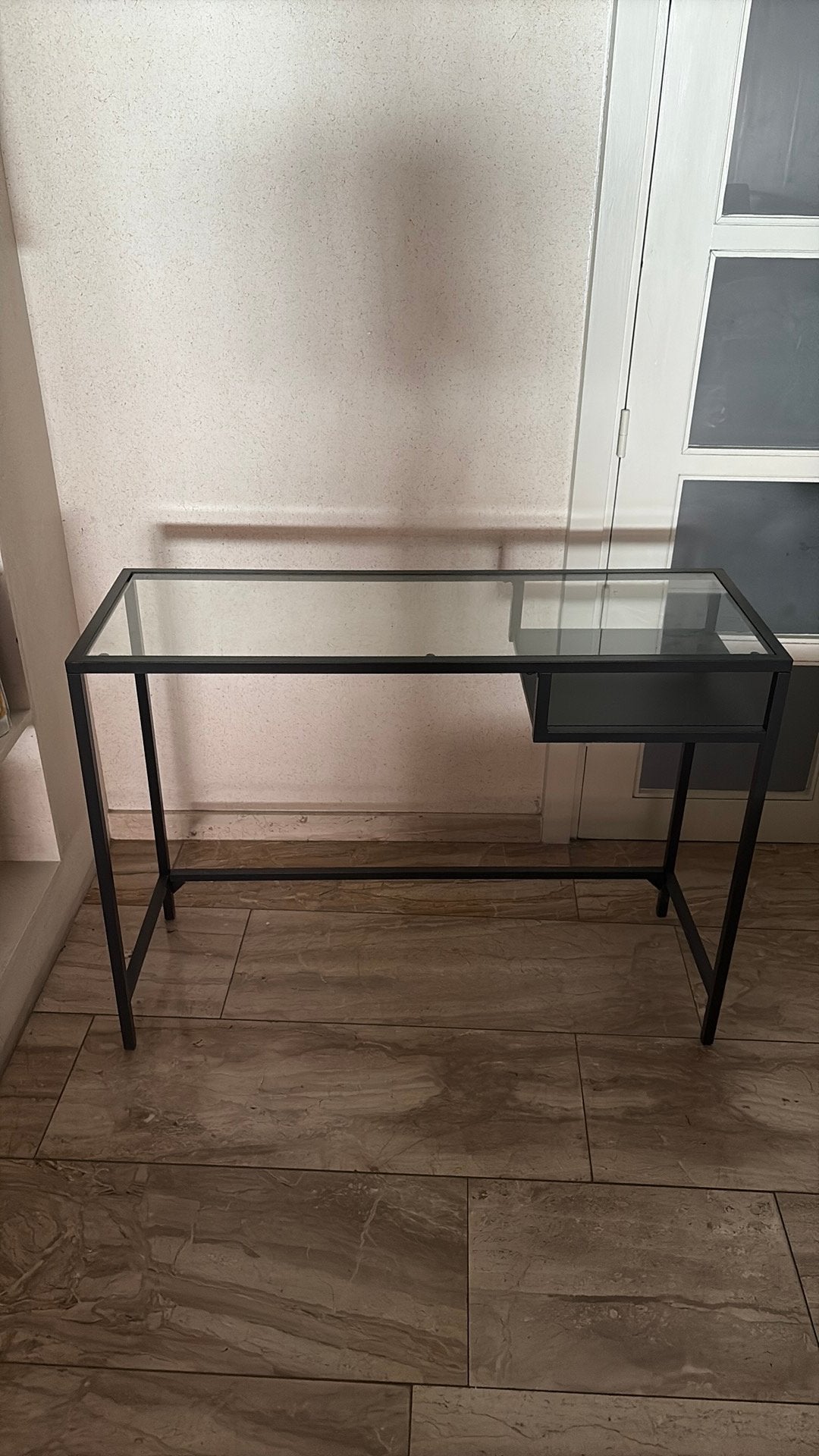Bureau met glazen blad, Ophalen, Zo goed als nieuw