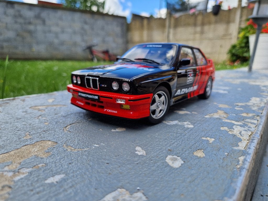 BMW M3 E30 Drift Team 1990 - Échelle 1/18 - PRIX : 49€, Enlèvement ou Envoi, Neuf, Voiture, Solido