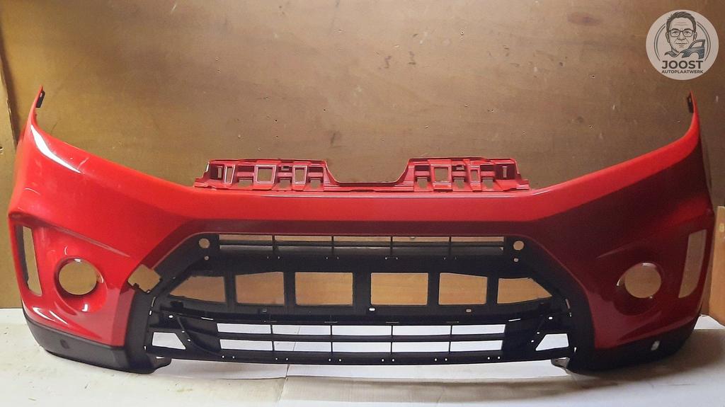 Voorbumper orgineel Suzuki Vitara LY vanaf 2015 71711-54P, Gebruikt, -, Voor, Ophalen of Verzenden