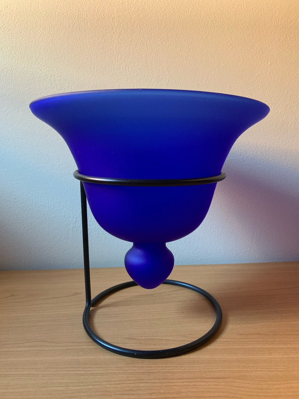 Cloche avec support, Enlèvement