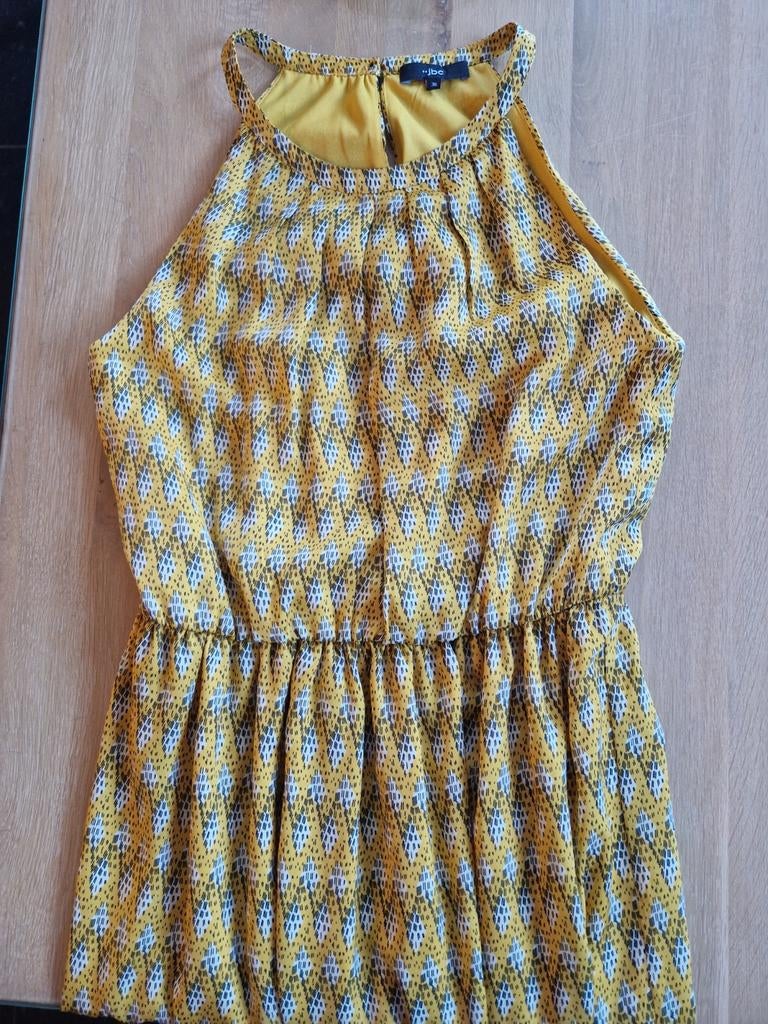 Mooi zomerkleedje koraalgeel maat 36 merk Jbc, Ophalen, Geel, Zo goed als nieuw, Knielengte