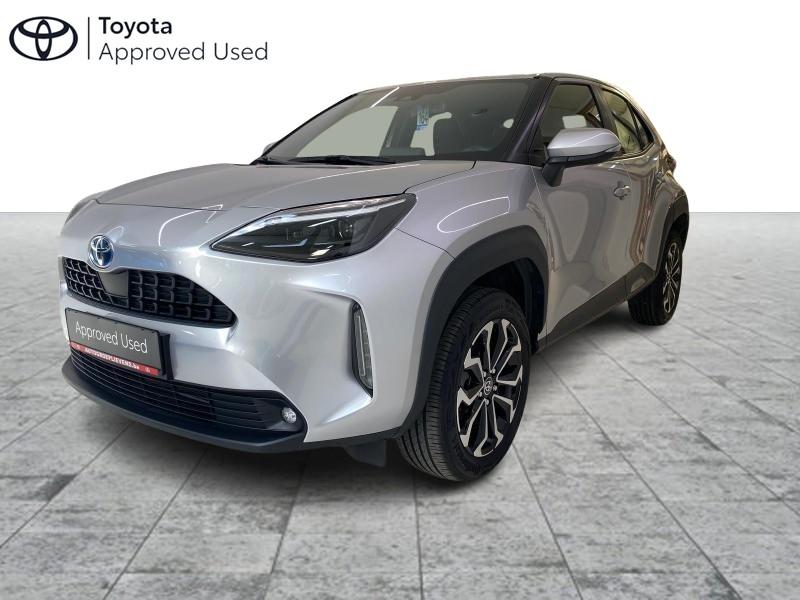Toyota Yaris Cross 1.5 HYB DYNAMIC PLUS, Argent ou Gris, Achat, https://public.car-pass.be/vhr/1a1bd2c2-1db0-4471-9251-79e6d3fec3d8
