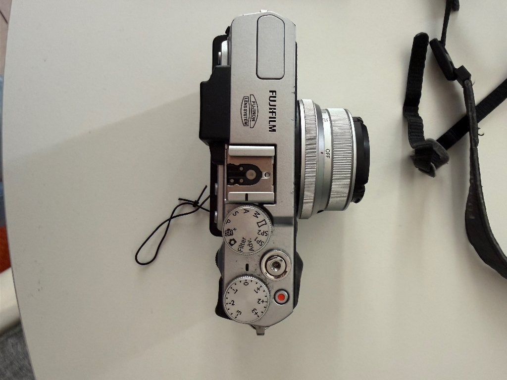 Fujifilm x30, TV, Hi-fi & Vidéo, Flash intégré, Utilisé, Appareil photo hybride, Câble USB