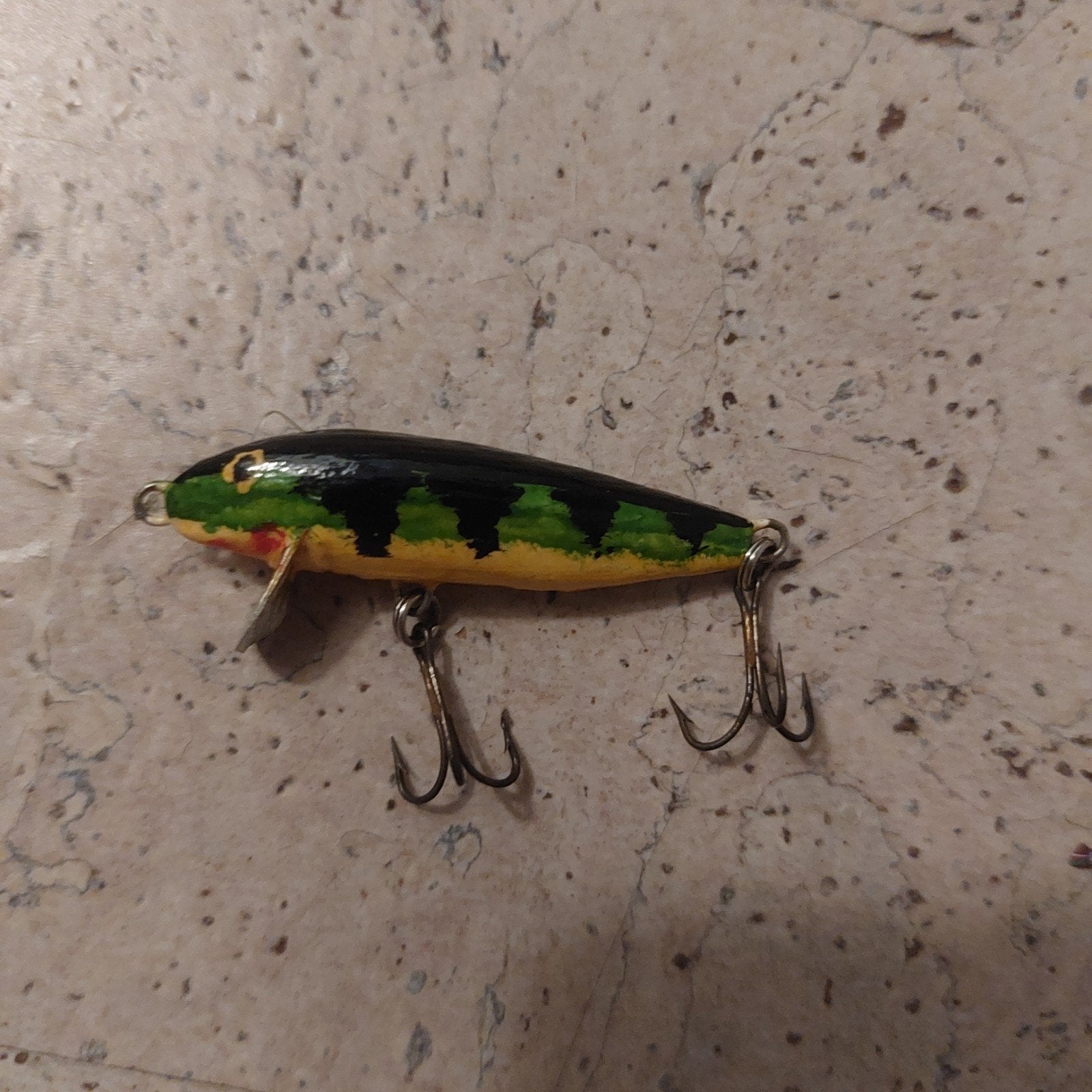 Handgemaakte houten topwater plug (Jitterbug model), Ophalen of Verzenden, Zo goed als nieuw