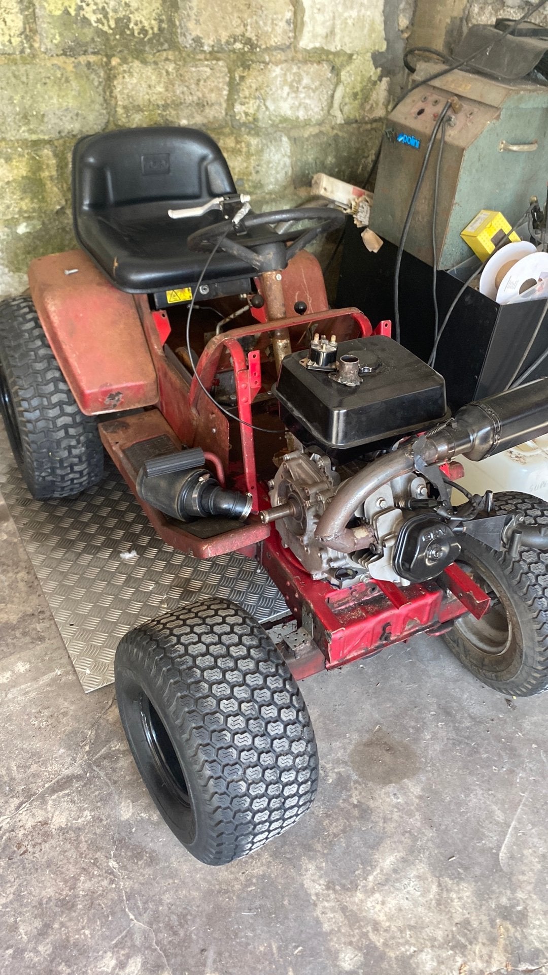 Zitmaaier tekoop  met 2 motoren werken allee twee niet, Jardin & Terrasse, Tondeuses autoportées, Enlèvement, Comme neuf