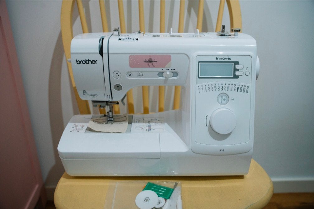 Brother Innov-is A16 – Professioneel onderhouden lesmachine, Hobby en Vrije tijd, Ophalen, Naaimachine, Brother