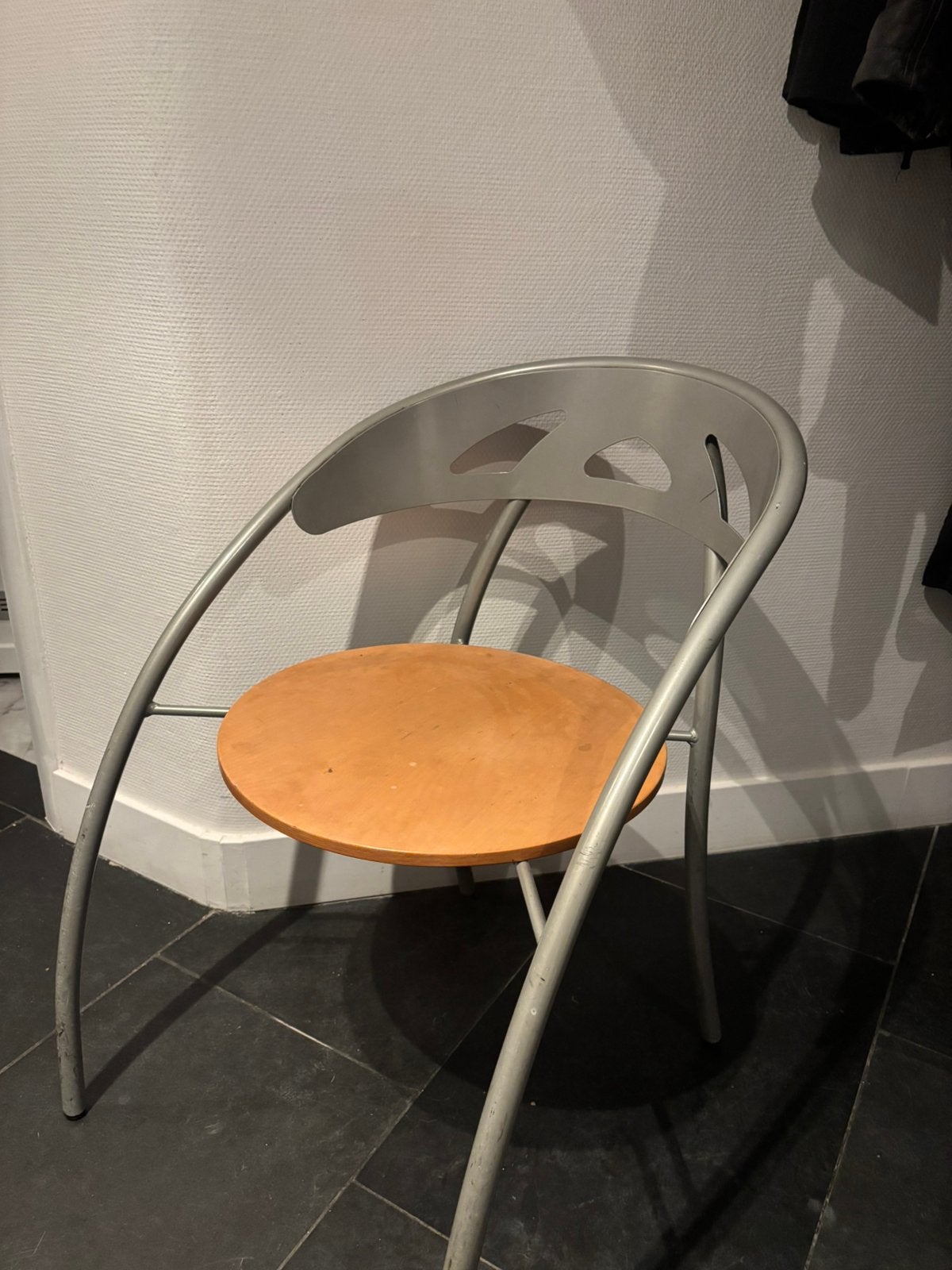 Unieke stoel, Ophalen, Zo goed als nieuw, Hout