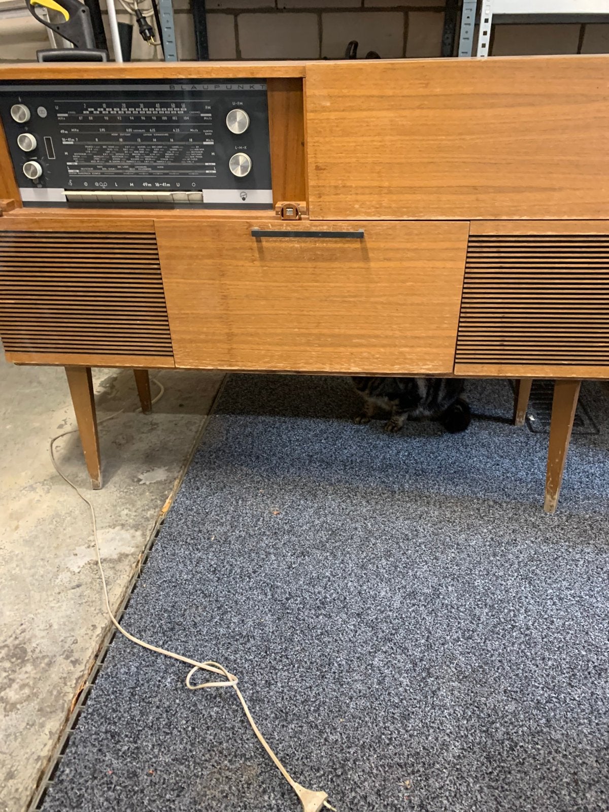 Radiokast 1960-1968, Enlèvement