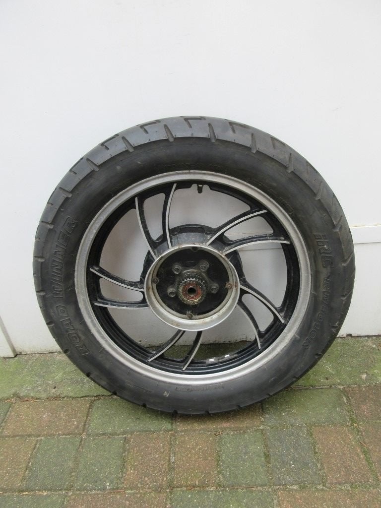 Yamaha XJ750 achterwiel XJ 750 achter wiel velg achtervelg, Motos, Pièces | Yamaha, Enlèvement ou Envoi, Utilisé
