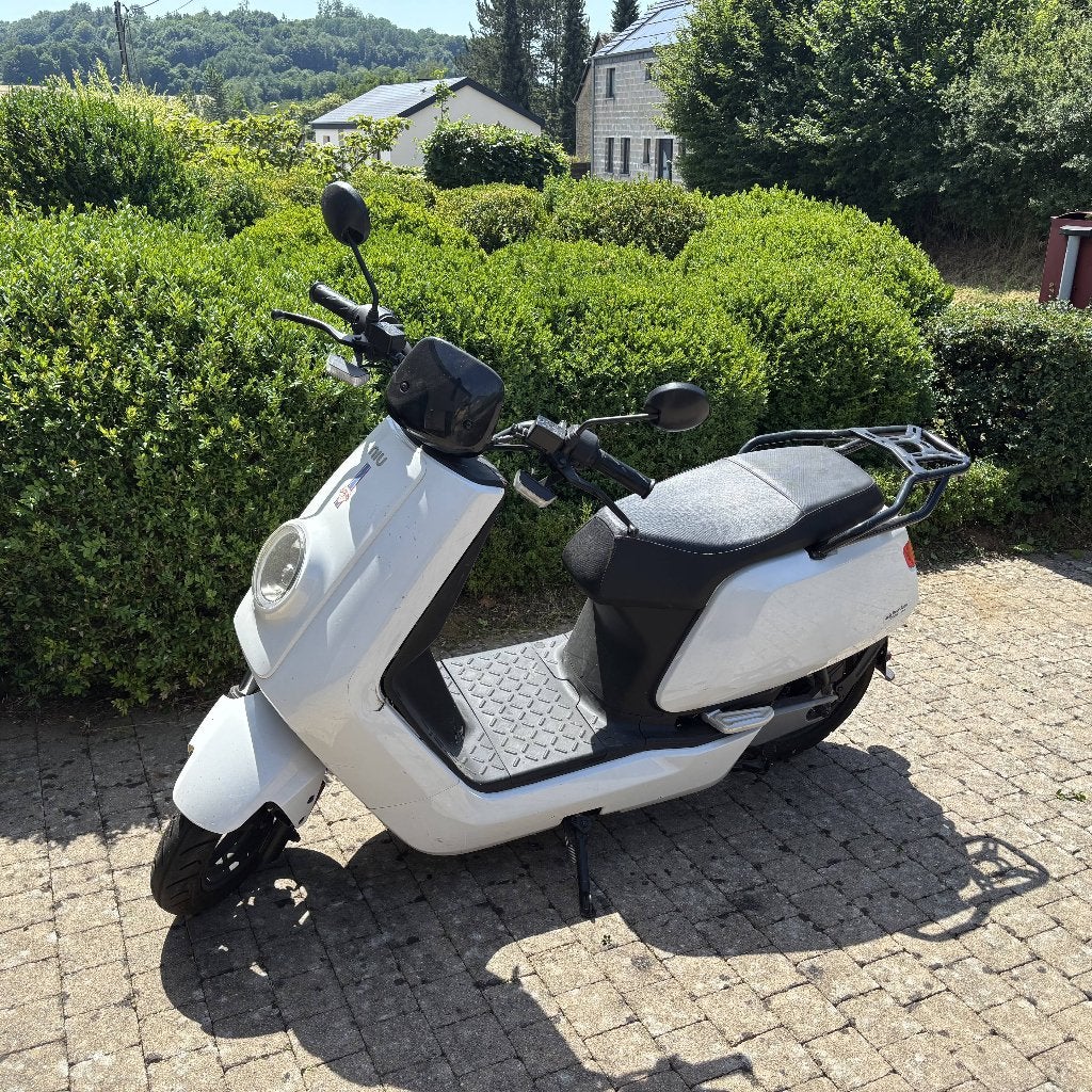 Scooter électrique NIU N1S, Vélos & Vélomoteurs, Scooters | Marques Autre, Comme neuf, Classe B (45 km/h), Électrique, Enlèvement