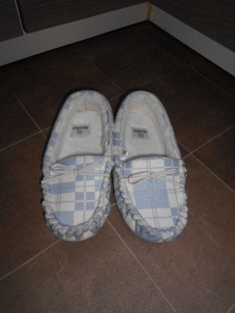 Nieuwe pantoffels / Maat 41, Kleding | Dames, Ophalen of Verzenden, Nieuw