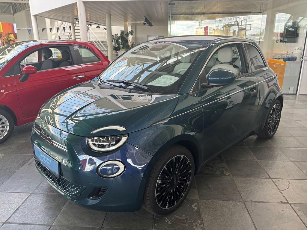 Fiat 500e 3+1 *LA PRIMA *FULL OPTION *FULL LED *VEGAN LEATH, Auto's, Automaat, 87 kW, Blauw, Berline
