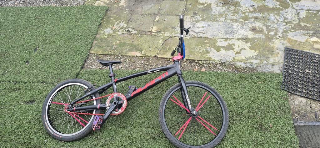 Bmx pro xl avanti, Fietsen en Brommers, Ophalen
