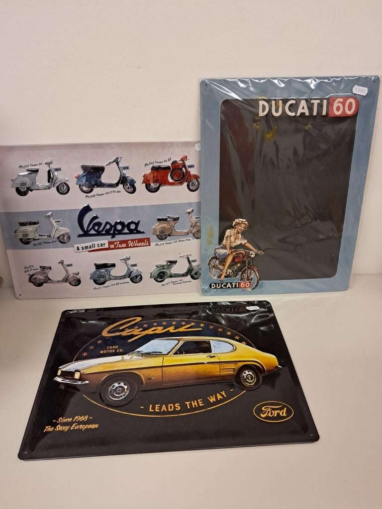 Bord Vespa, Ducati, Ford, Verzamelen, Ophalen of Verzenden, Zo goed als nieuw