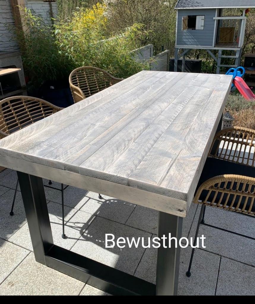 Prachtige Tuin/Eettafel van steigerhout. Gratis Bezorging!!, Tuin en Terras, Ophalen of Verzenden, Zo goed als nieuw