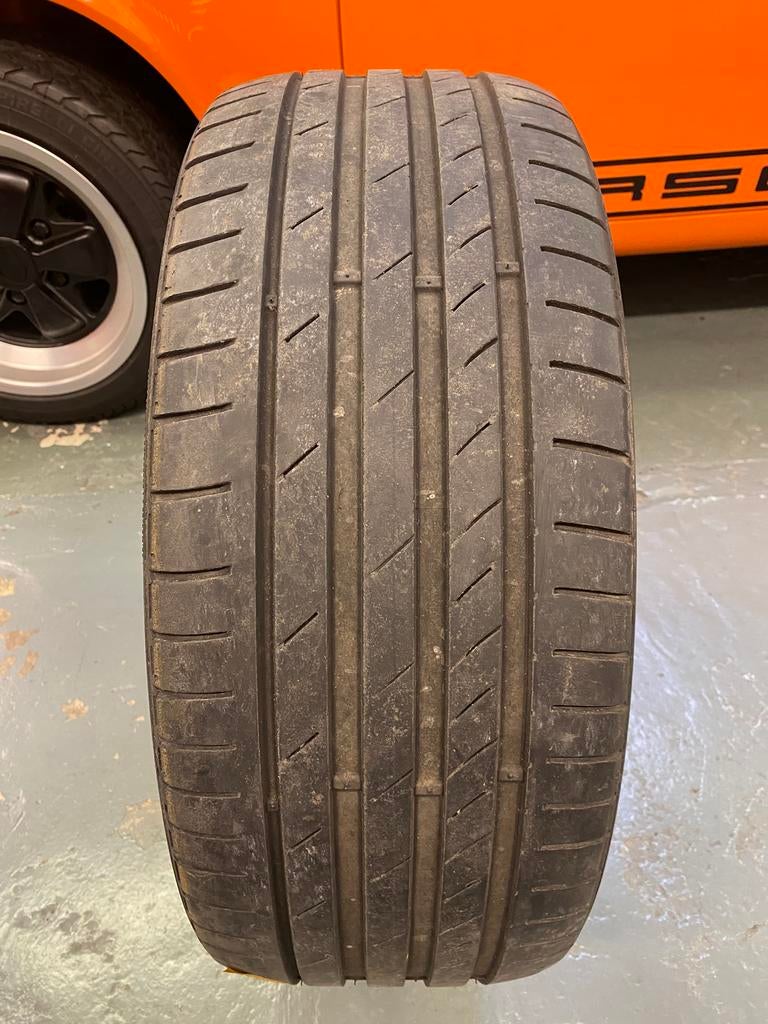 Kumho Ecsta PS71 225/35 R19 banden (2), Gebruikt, Band(en), Personenwagen, Ophalen