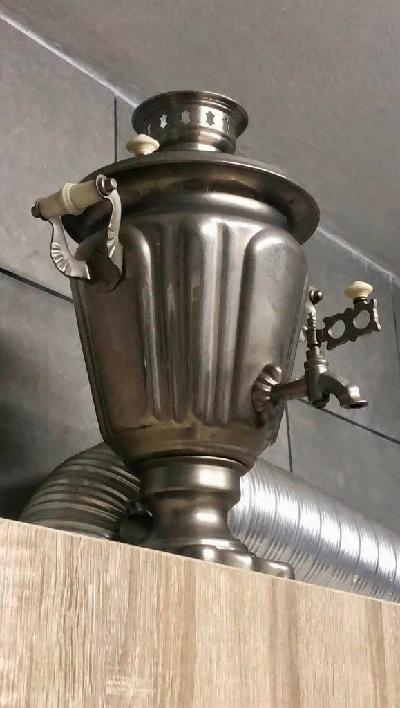 Offre authentique de cuiseur à eau Samover, Electroménager, Enlèvement, Comme neuf