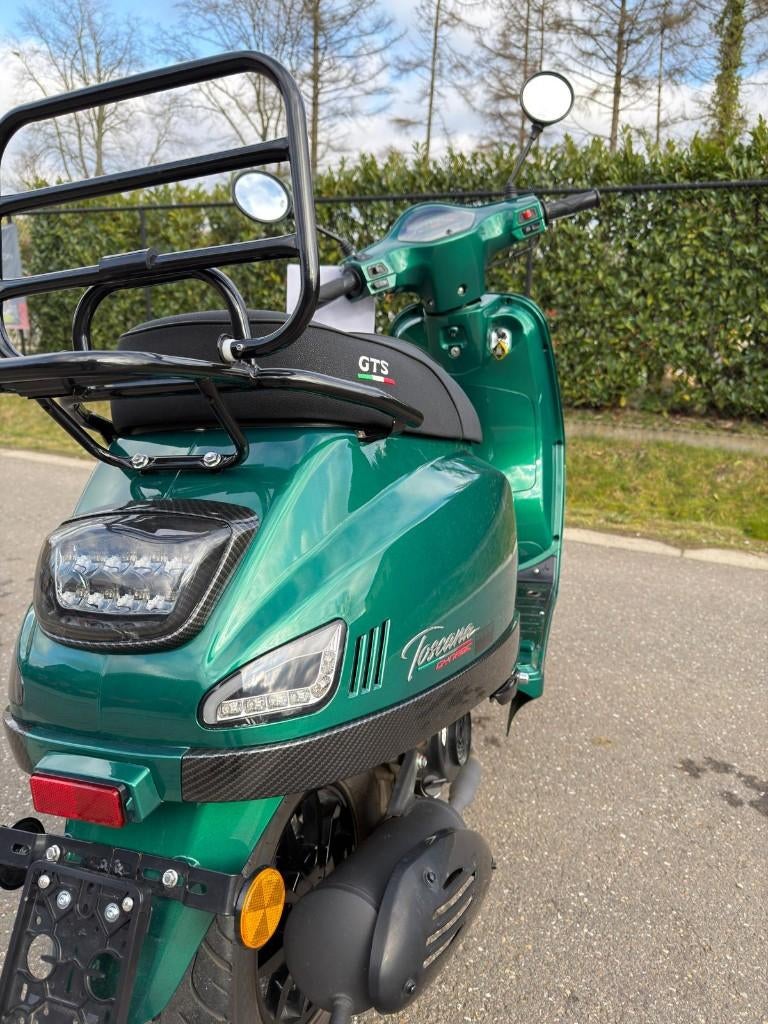 GTS Toscana Pure scooter, Gts, Comme neuf, Enlèvement, Classe A (25 km/h)