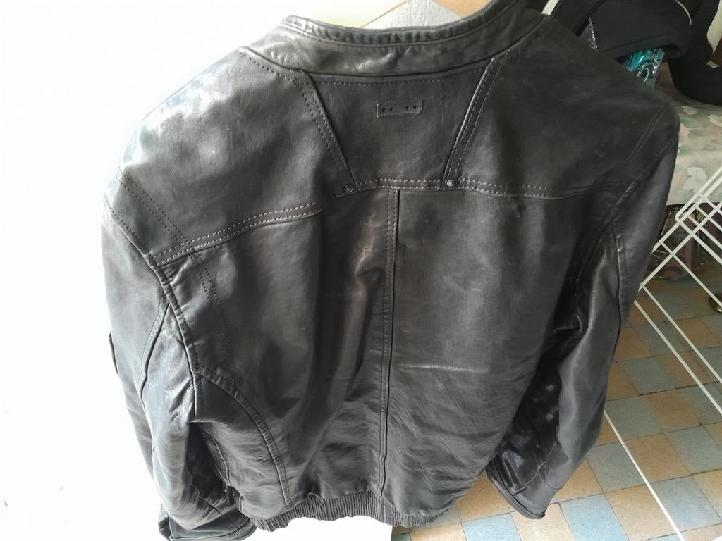Veste homme en cuir, Vêtements | Hommes, Vêtements Homme Autre, Enlèvement, Comme neuf
