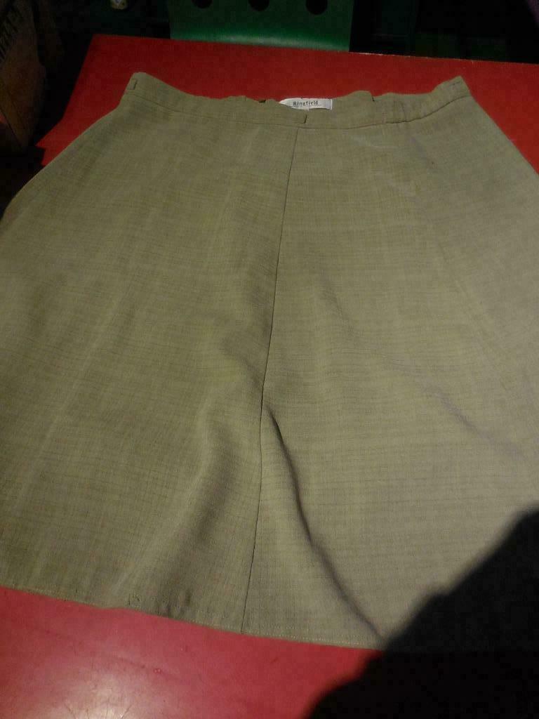 jupe Kingfield taille 44 beige, Vêtements | Femmes, Enlèvement ou Envoi, Comme neuf, Taille 42/44 (L), Beige