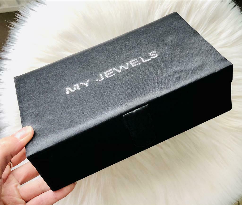 Boîte coffret bijoux femme noir satiné strass Deco design, Utilisé