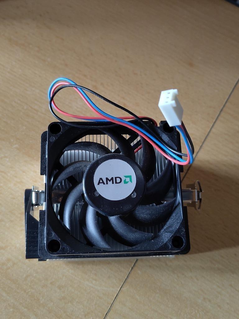 CPU COOLER AMD foxconn 2zq99-054 2006/04/22 3-pin connector, Computers en Software, Ophalen of Verzenden, Nieuw, Luchtkoeling