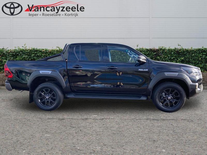 Toyota Hilux Invincible 57025 + BTW, Automaat, 4 deurs, Zwart, USB