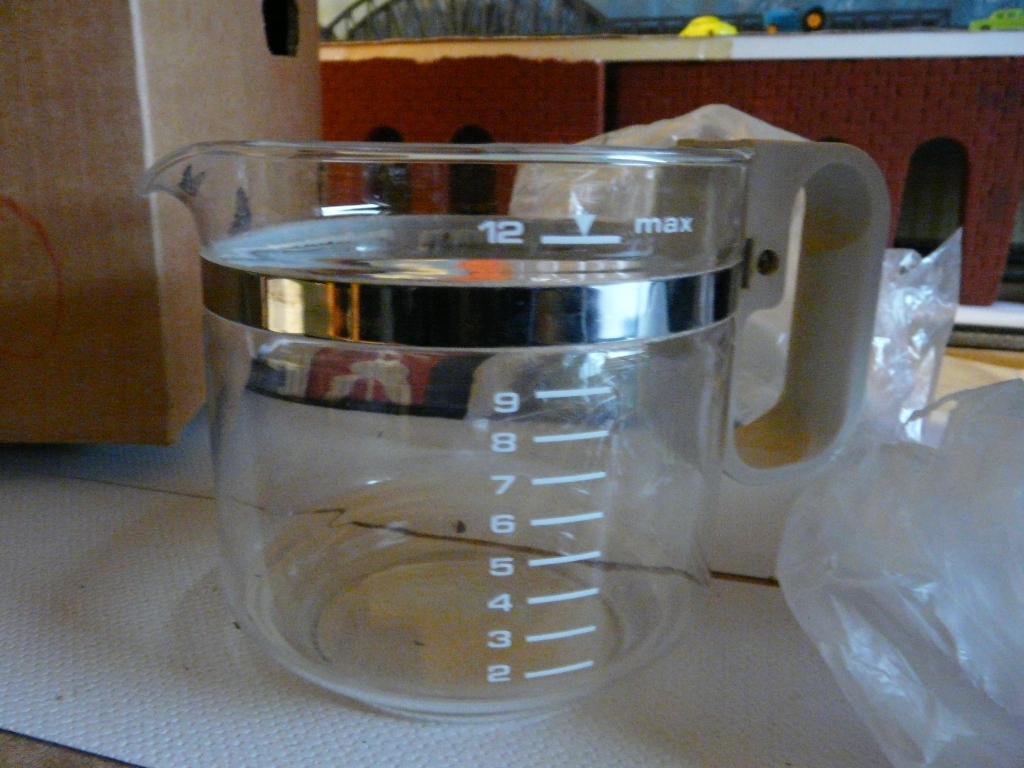 2 glazen koffiekannen voor koffiezet 12 tassen. 1x krups, Ophalen, Gebruikt