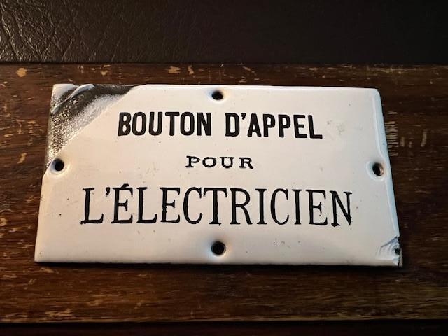 Oud emaillebordje, Bouton d'appel pour l'électricien, Ophalen