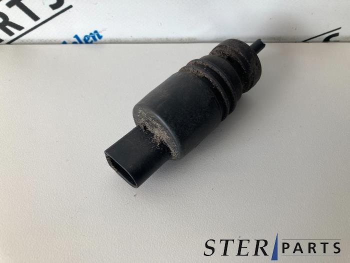 Pompe lave-glace avant d'un Mercedes E-Klasse, Enlèvement ou Envoi, 3 mois de garantie, Utilisé, Mercedes-Benz