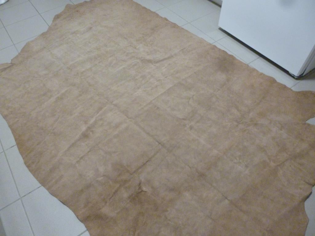 drap en cuir, Hobby & Loisirs créatifs, Tissus & Chiffons, 200 cm ou plus, Comme neuf, Brun, Enlèvement