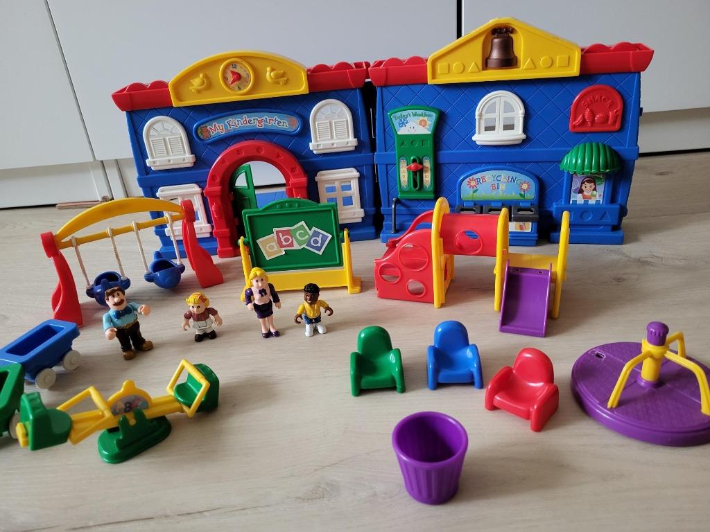 leuke kleutertuin met 4 popjes, Enlèvement, Utilisé, Set de jeu