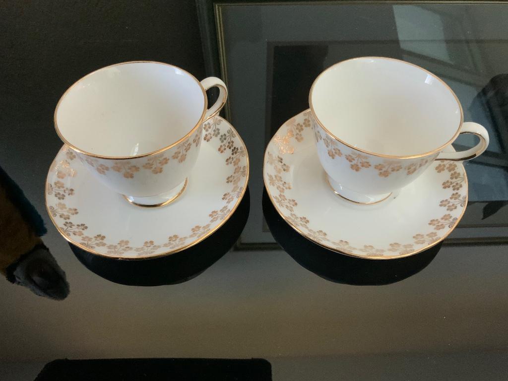 Vintage 2 theekopjes met schotel queen anne, Enlèvement ou Envoi