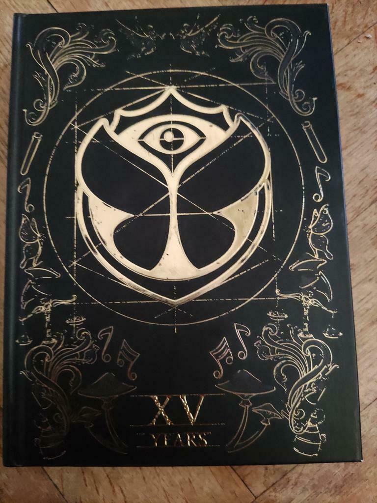 Tomorrowland XV years, Enlèvement ou Envoi