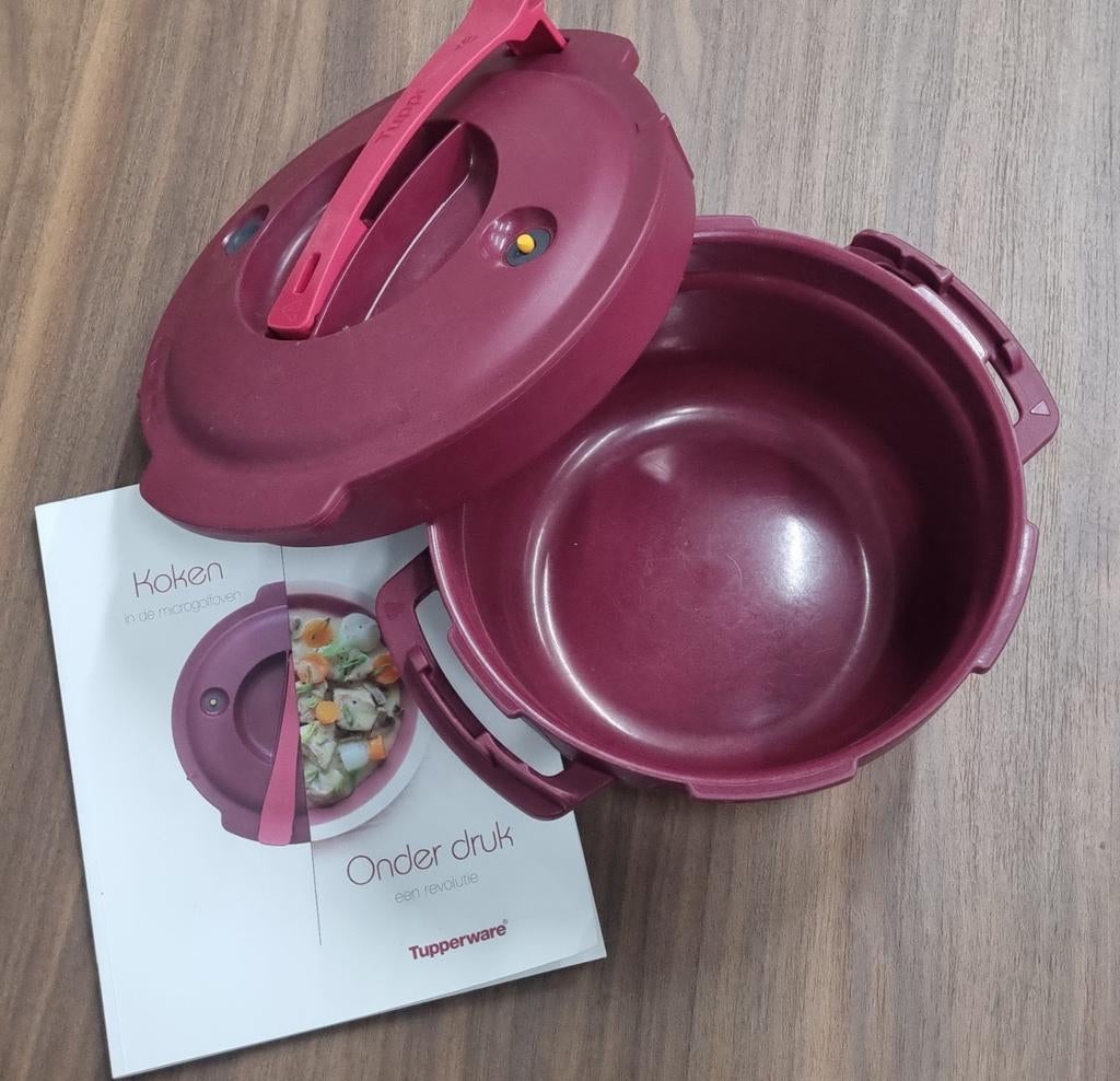 Tupperware Micro Minute en receptenboek, Enlèvement ou Envoi, Comme neuf