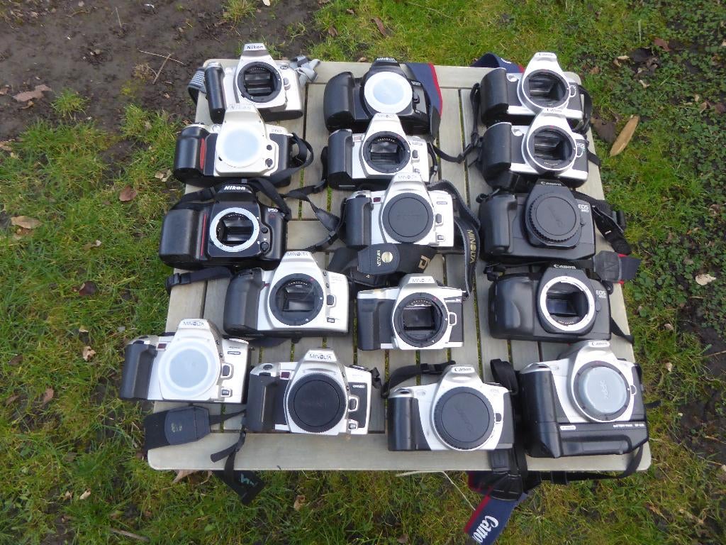 BOITIERS APPAREIL PHOTOS ARGENTIQUES, Enlèvement, Utilisé