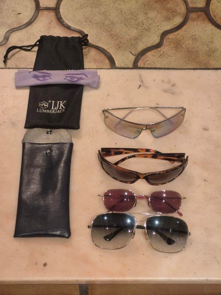 Lot de 4 paires de lunettes de soleil vintage en bon état., Enlèvement, Utilisé, Lunettes de soleil, Autres marques