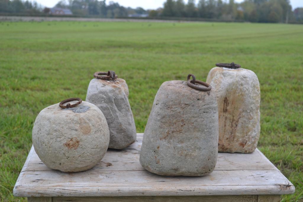 antieke gekapte zetstenen in gres d'arras, Ophalen, Gebruikt, Steen
