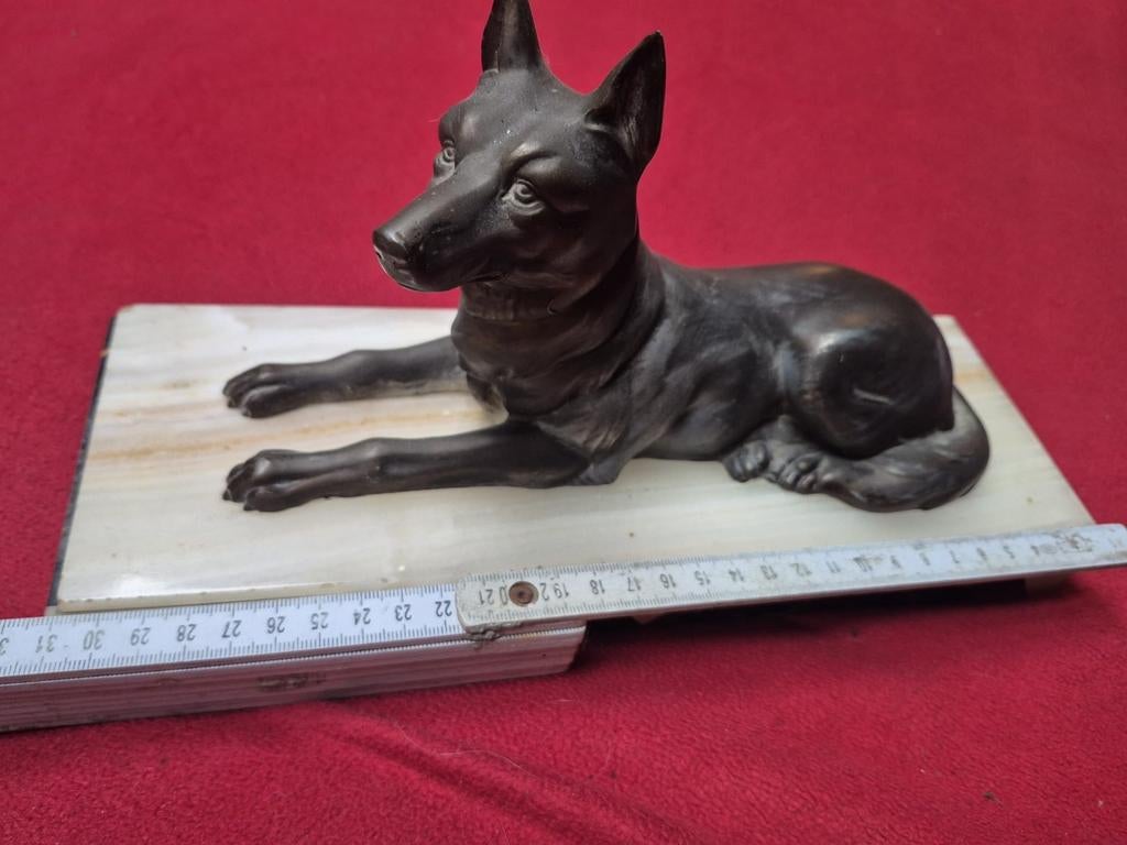 Statuette de chien en régule et base marbre, Antiquités & Art, Enlèvement