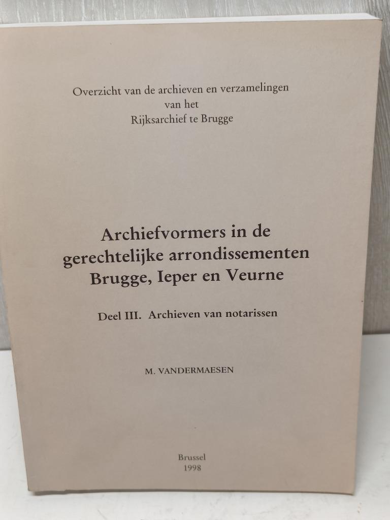 Archiefvormers in de gerechtelijke arrondissementen brugge, Boeken, Ophalen of Verzenden, Zo goed als nieuw