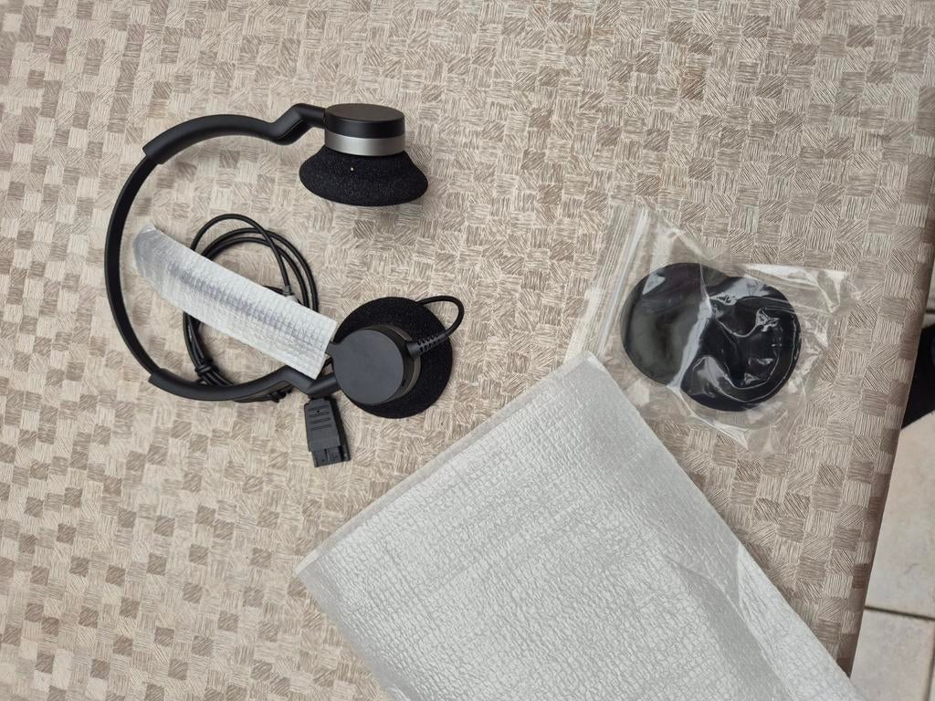 Jabra hoofdtelefoon in nieuwe staat, Audio, Tv en Foto, Hoofdtelefoons, Ophalen of Verzenden, Zo goed als nieuw