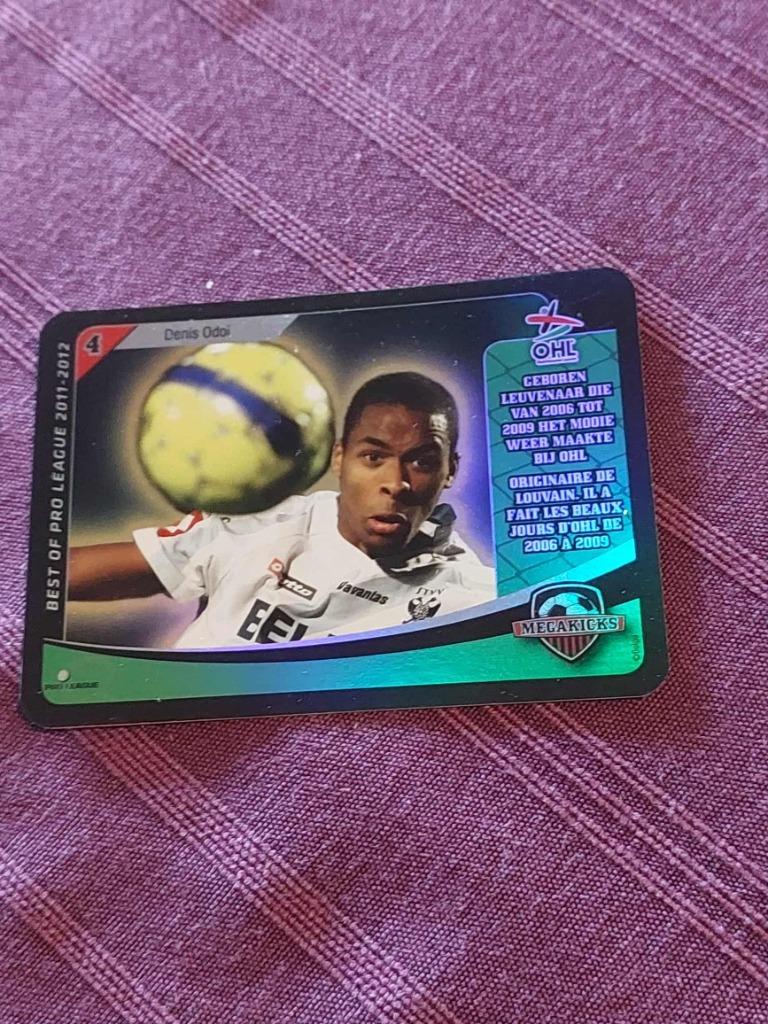 Voetbalkaart : Megakicks / Dennis Odoi / OH Leuven, Verzamelen, Verzenden, Zo goed als nieuw, Spelerskaart